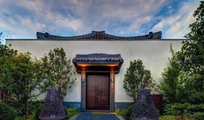 淺談大門八方位，分析大門不同朝向的風(fēng)水吉兇