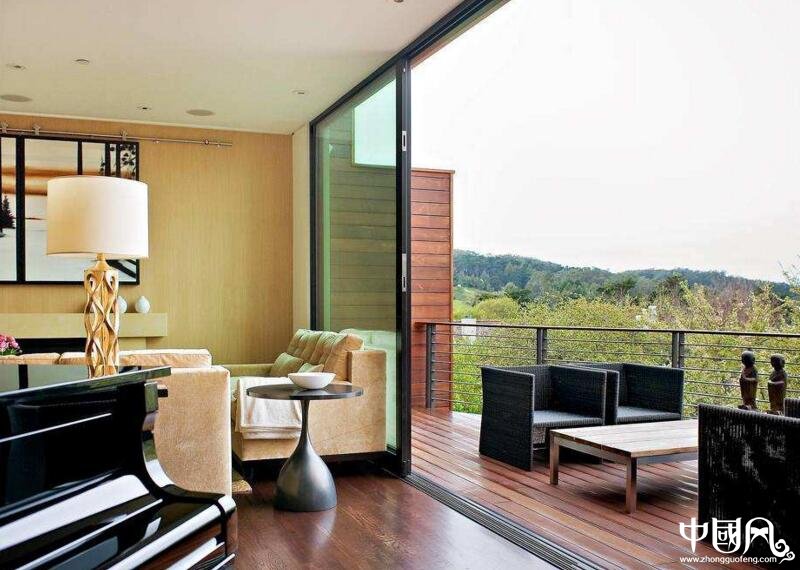 陽臺養(yǎng)花與風(fēng)水關(guān)系