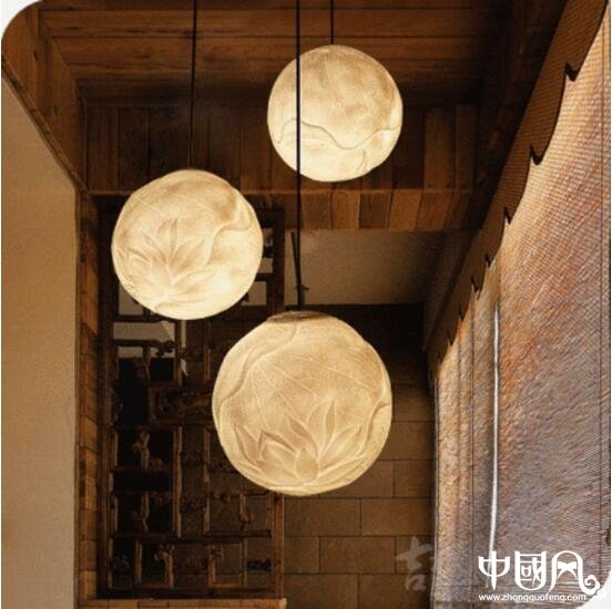 客廳中掛哪種燈風水最好