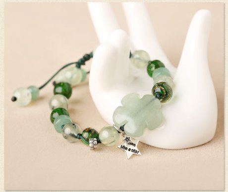 簡(jiǎn)約時(shí)尚森系手鏈，清新淡綠手串飾品