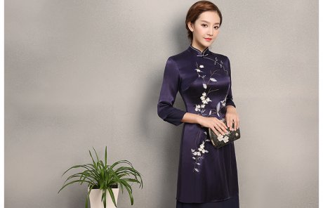 深藍色時尚繡花旗袍，中長款改良旗袍裙