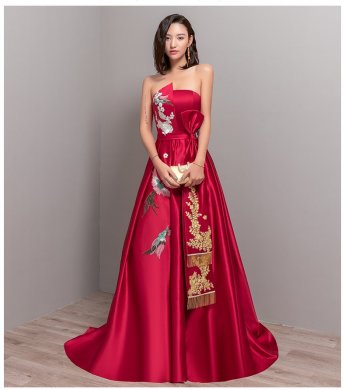 典雅匠心啟航閱讀喜鵲刺繡中式晚禮服