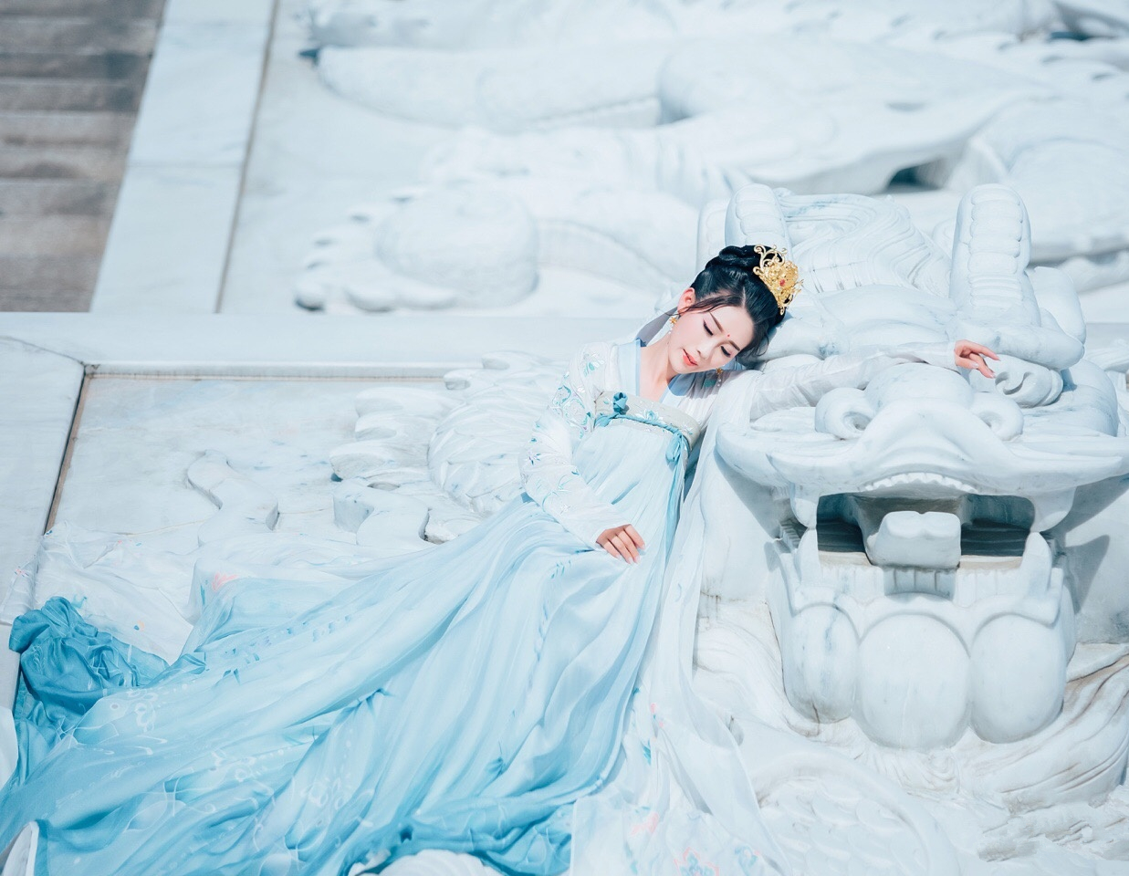 淡藍色漢服女子·古裝人像攝影