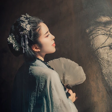 素雅笠紗女生頭像，唯美古風(fēng)真人頭像