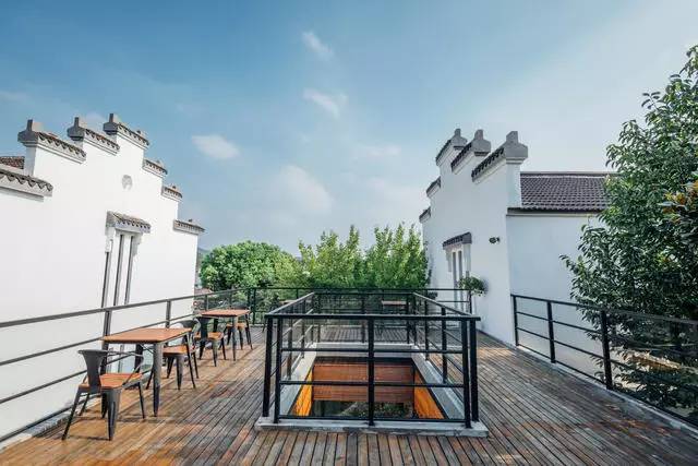 一宿·山麓之庭，一個(gè)充滿(mǎn)禪意山下庭院