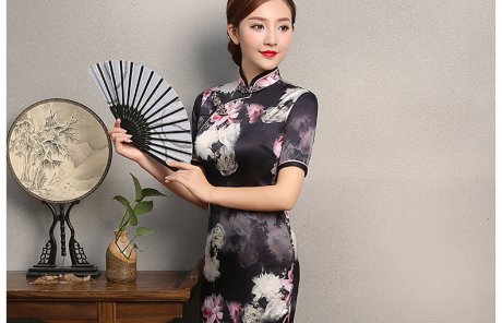 夜雨粉白印花旗袍，短袖真絲旗袍裙