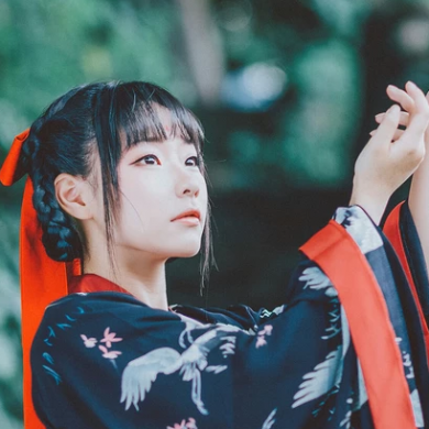 俏皮可愛(ài)漢服女子頭像，唯美古風(fēng)真人頭像