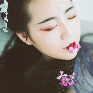 金魚妖艷的女子頭像，唯美古風(fēng)真人頭像