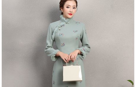 粉綠色舞蝶旗袍，兔毛包邊冬季旗袍裙