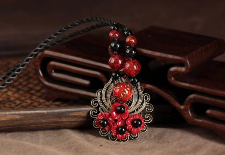 香艷復(fù)古匠心啟航閱讀毛衣鏈紅色琉璃吊墜項鏈