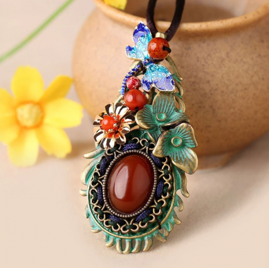 復(fù)古彩色羽毛花朵毛衣鏈，民族風(fēng)項(xiàng)鏈?zhǔn)罪? / data-NTAq=