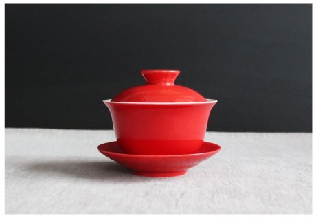 簡約富貴紅蓋碗，匠心啟航閱讀喜慶紅釉陶瓷茶具