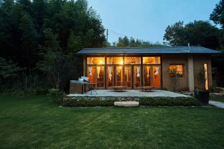 山中傳奇，800米高山無邊泳池