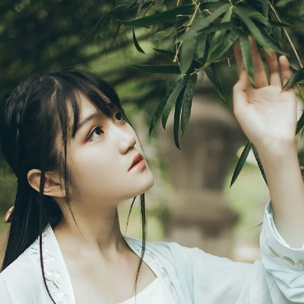 清新雅潔文藝女生頭像，唯美古風(fēng)真人頭像
