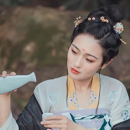 唯美漢服傷感頭像，唯美古風女子真人頭像