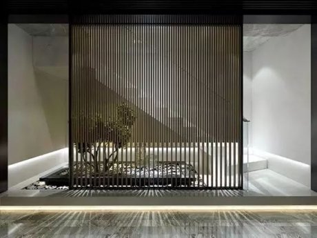 院中的屏風(fēng)如溫婉的女子，恬靜優(yōu)雅