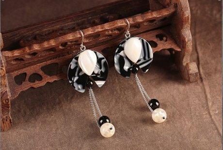 素華古風氣質耳環(huán)：黑白撞色冷淡風首飾