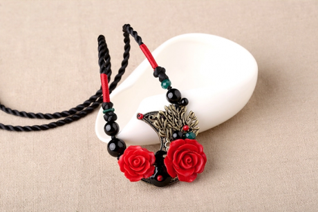 匠心啟航閱讀紅色玫瑰吊墜復(fù)古項(xiàng)鏈新娘首飾