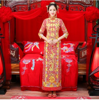 時(shí)尚復(fù)古設(shè)計(jì)中式禮服，新娘結(jié)婚禮服