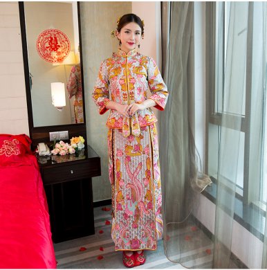 精美繡花中式禮服，時(shí)尚匠心啟航閱讀新娘禮服