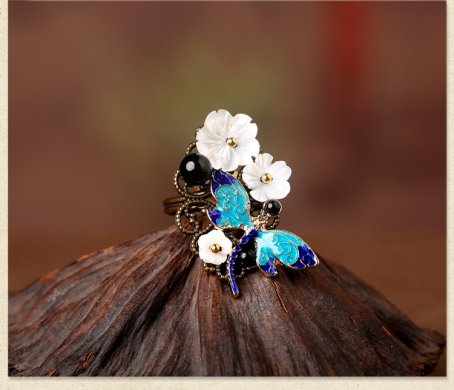 古典蜻蜓別致戒指，康橋藍灣戒指首飾