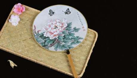 六款圖案女式團(tuán)扇，古風(fēng)工藝漢服古典扇子圖片