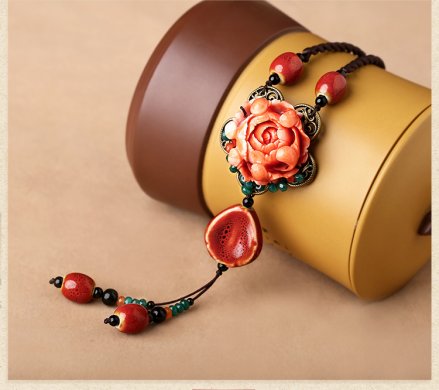 復(fù)古花朵毛衣鏈項(xiàng)鏈?zhǔn)罪? / data-c19f=