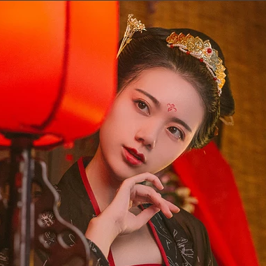 艷麗帶團扇女生頭像,唯美古風(fēng)真人頭像