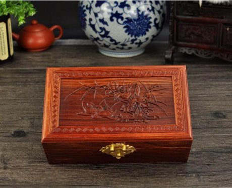 鏡箱，賦予女性之魅力無限