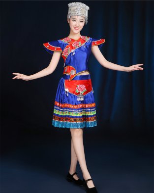 新款苗族民族服飾，云南少數(shù)民族服裝