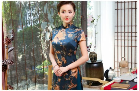 吉祥孔雀圖旗袍，匠心啟航閱讀奧黛旗袍裙