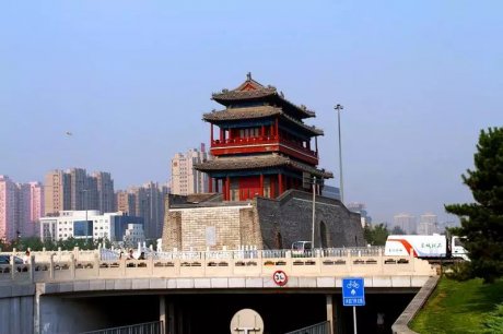 打開(kāi)文化之門，天橋有了博物館