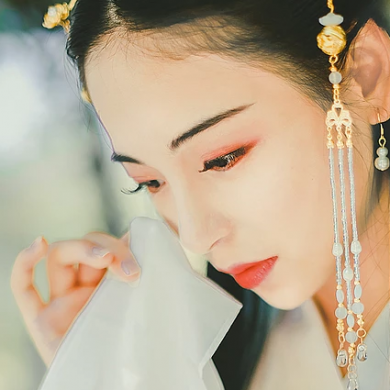 喝酒傷感女生頭像，唯美古風(fēng)真人頭像