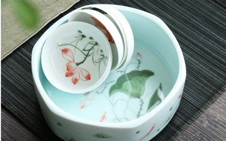 水盂茶洗，洗人間氛垢矣