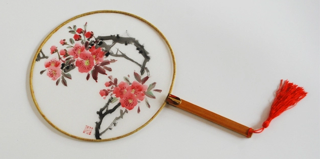 炎炎夏日的清涼，匠心啟航閱讀手繪真絲團扇