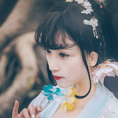 森林花仙子女生頭像，唯美古風(fēng)真人頭像