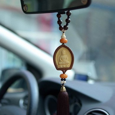 車內(nèi)擺放觀音佛像好不好？擺在尊位為佳